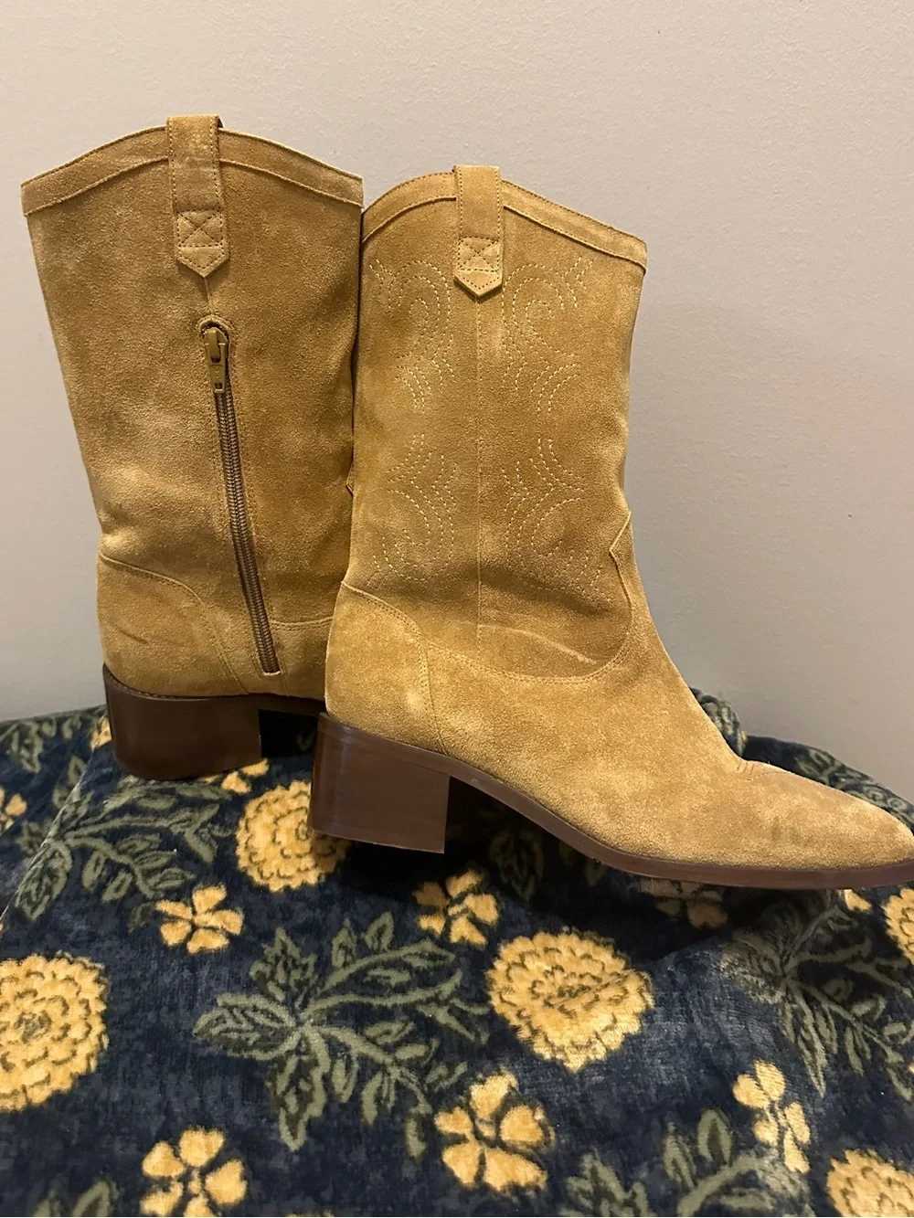 Sezane womens LOW IVANA ANKLE BOOTS size 8
